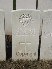 Bailleul Communal Cemetery Extension (Nord) - Johnston, W