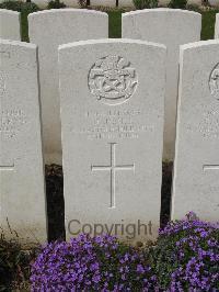 Bailleul Communal Cemetery Extension (Nord) - Jones, James