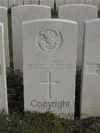 Bailleul Communal Cemetery Extension (Nord) - Jones, James Thomas