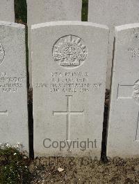 Bailleul Communal Cemetery Extension (Nord) - Jordan, R J