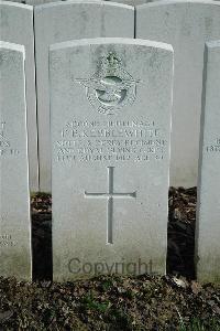 Bailleul Communal Cemetery Extension (Nord) - Kebblewhite, Fred Edgar