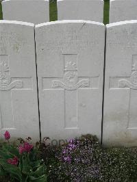 Bailleul Communal Cemetery Extension (Nord) - Kelly, P