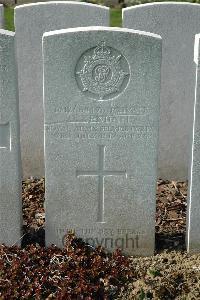 Bailleul Communal Cemetery Extension (Nord) - Kendall, John