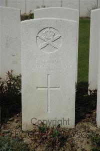 Bailleul Communal Cemetery Extension (Nord) - Kenyon, E