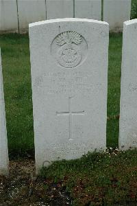 Bailleul Communal Cemetery Extension (Nord) - Kilvert, Harry