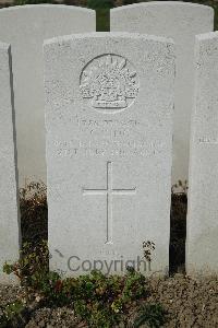 Bailleul Communal Cemetery Extension (Nord) - King, Charles