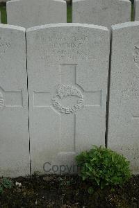 Bailleul Communal Cemetery Extension (Nord) - King, Lauritz Victor