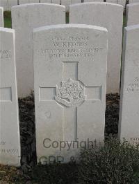 Bailleul Communal Cemetery Extension (Nord) - Knobes, W