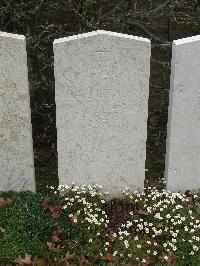 Bailleul Communal Cemetery Extension (Nord) - Kornehl, Claus