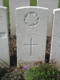 Bailleul Communal Cemetery Extension (Nord) - Laborde, W H