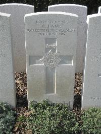 Bailleul Communal Cemetery Extension (Nord) - Lane, H