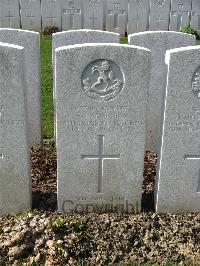 Bailleul Communal Cemetery Extension (Nord) - Langford, Frank