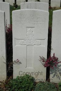 Bailleul Communal Cemetery Extension (Nord) - Langley, W E