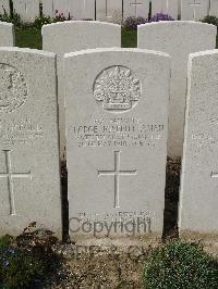 Bailleul Communal Cemetery Extension (Nord) - Leaman, George Joseph