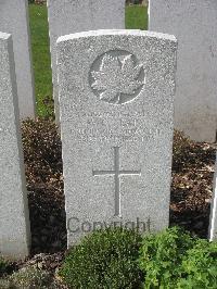 Bailleul Communal Cemetery Extension (Nord) - Leary, W C