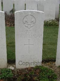 Bailleul Communal Cemetery Extension (Nord) - Lee, Herbert