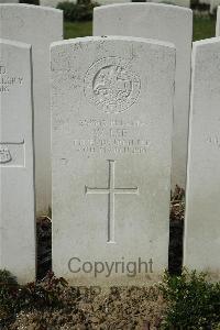 Bailleul Communal Cemetery Extension (Nord) - Lee, W
