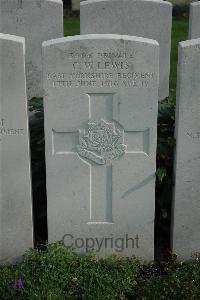 Bailleul Communal Cemetery Extension (Nord) - Lewis, Charles William