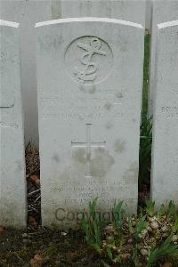 Bailleul Communal Cemetery Extension (Nord) - Lewis, Frank Concanen