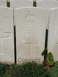 Bailleul Communal Cemetery Extension (Nord) - Lewis, Ivor