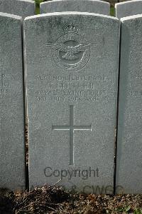 Bailleul Communal Cemetery Extension (Nord) - Littler, Tom