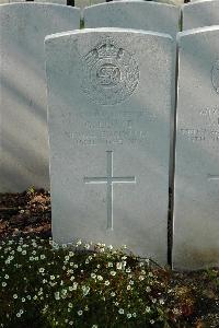 Bailleul Communal Cemetery Extension (Nord) - Lloyd, G