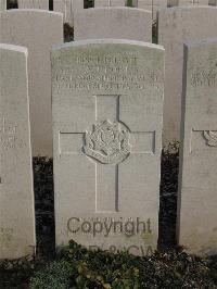Bailleul Communal Cemetery Extension (Nord) - Loft, A J