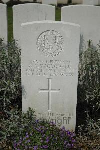 Bailleul Communal Cemetery Extension (Nord) - MacDonald, Archibald Alexander
