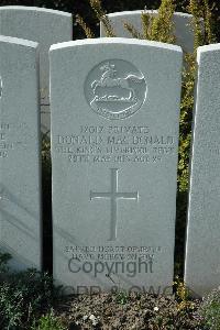 Bailleul Communal Cemetery Extension (Nord) - MacDonald, Donald
