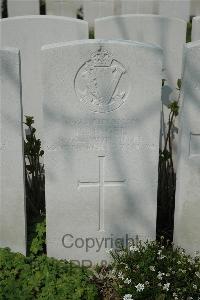 Bailleul Communal Cemetery Extension (Nord) - Magee, R