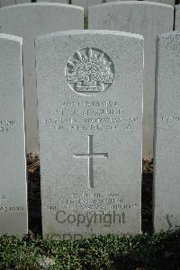 Bailleul Communal Cemetery Extension (Nord) - Maguire, Hugh Joseph