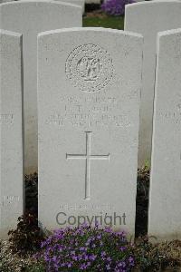 Bailleul Communal Cemetery Extension (Nord) - Main, David Taylor