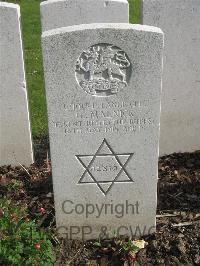 Bailleul Communal Cemetery Extension (Nord) - Malnick, G