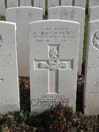 Bailleul Communal Cemetery Extension (Nord) - Manning, Michael