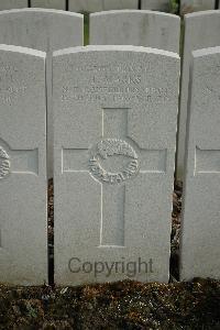 Bailleul Communal Cemetery Extension (Nord) - Marks, Thomas