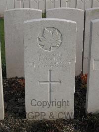 Bailleul Communal Cemetery Extension (Nord) - Martin, F