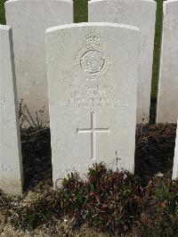 Bailleul Communal Cemetery Extension (Nord) - Martin, F