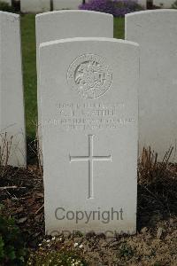 Bailleul Communal Cemetery Extension (Nord) - Mather, C H