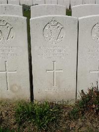 Bailleul Communal Cemetery Extension (Nord) - McBride, S
