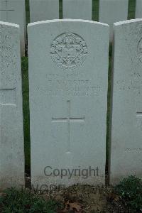 Bailleul Communal Cemetery Extension (Nord) - McBride, Thomas