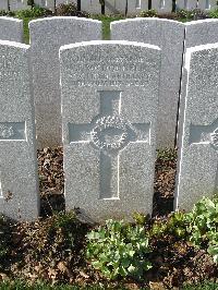 Bailleul Communal Cemetery Extension (Nord) - McDonnell, James