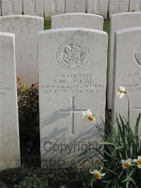 Bailleul Communal Cemetery Extension (Nord) - McDougal, T