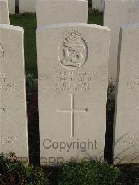 Bailleul Communal Cemetery Extension (Nord) - McIntosh, J