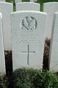 Bailleul Communal Cemetery Extension (Nord) - McKay, H