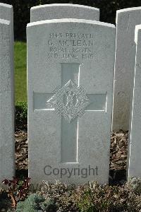 Bailleul Communal Cemetery Extension (Nord) - McLean, G