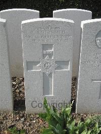 Bailleul Communal Cemetery Extension (Nord) - Meredith, Albert John