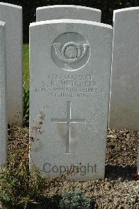 Bailleul Communal Cemetery Extension (Nord) - Metcalfe, Sydney Reuben