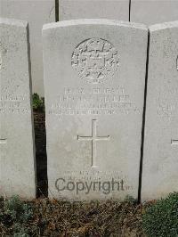 Bailleul Communal Cemetery Extension (Nord) - Miller, Thomas