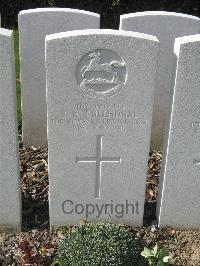 Bailleul Communal Cemetery Extension (Nord) - Millhouse, P H