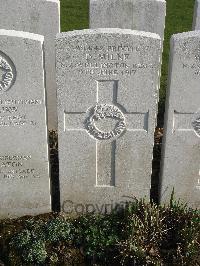 Bailleul Communal Cemetery Extension (Nord) - Milne, Douglas